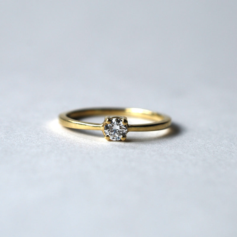 Solitiare diamond ring