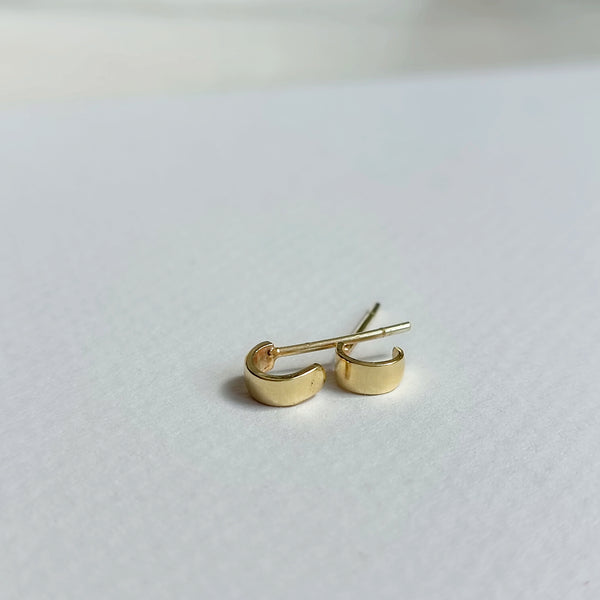 solid gold mini hoop earring